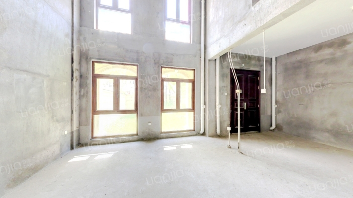 国际公园波尔多庄园二手房实景图