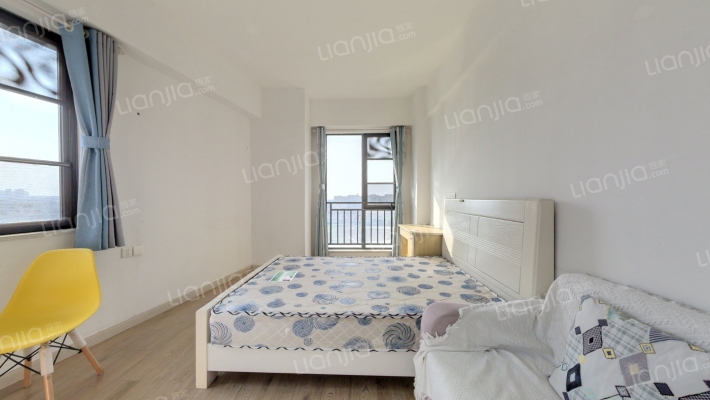 长江青年城A区二手房实景图