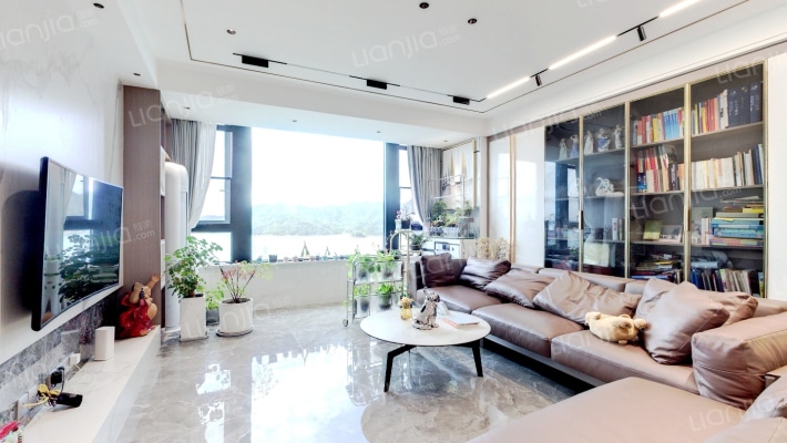 君临海域二手房实景图