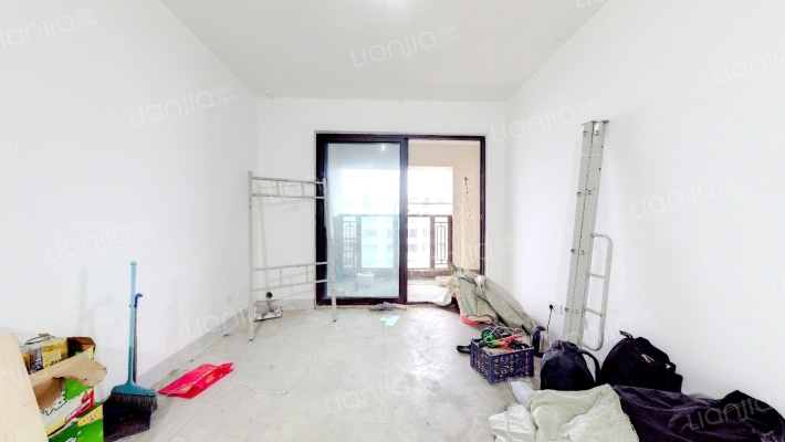 尚隽华庭二手房实景图