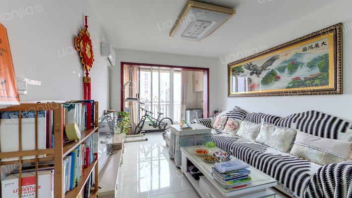 水映加州依云郡二手房实景图