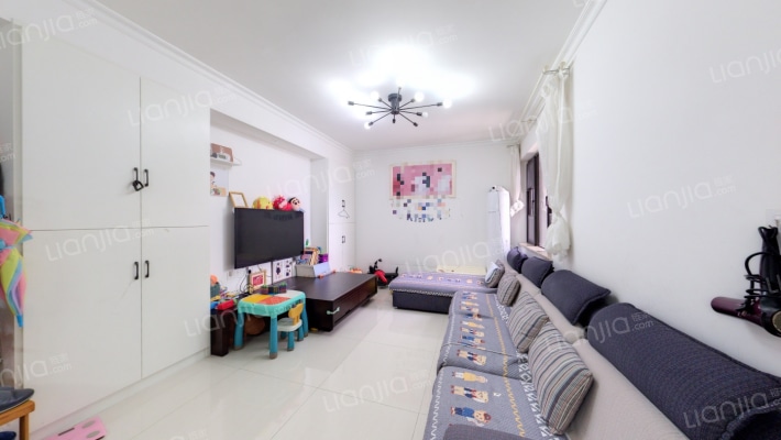 上东辛顿公寓二手房实景图