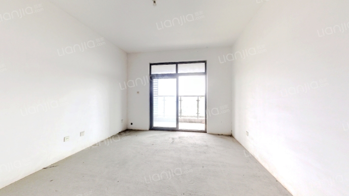 全兴花涧坊东区二手房实景图