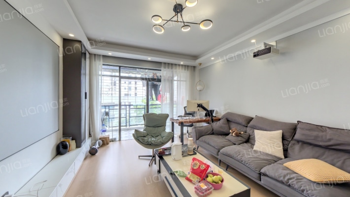 新宝成花园二手房实景图