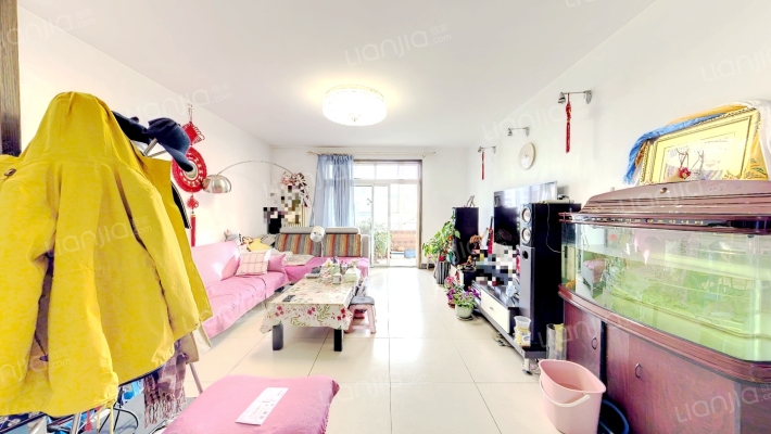 景观花园二手房实景图