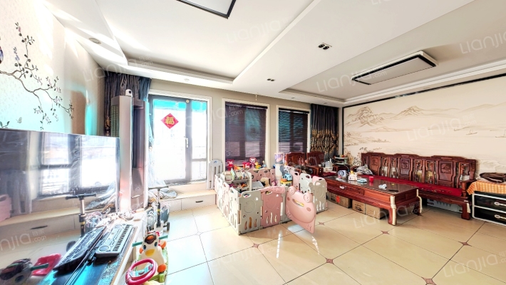 壹品华庭二手房实景图