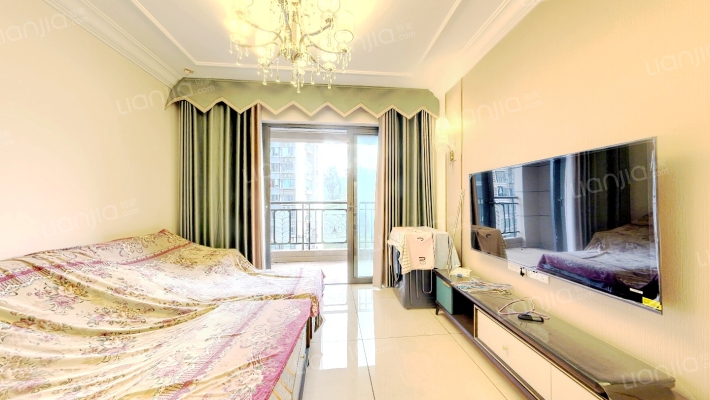 恒大滨河左岸二手房实景图