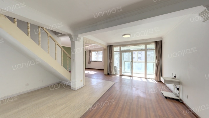 世纪花苑二手房实景图