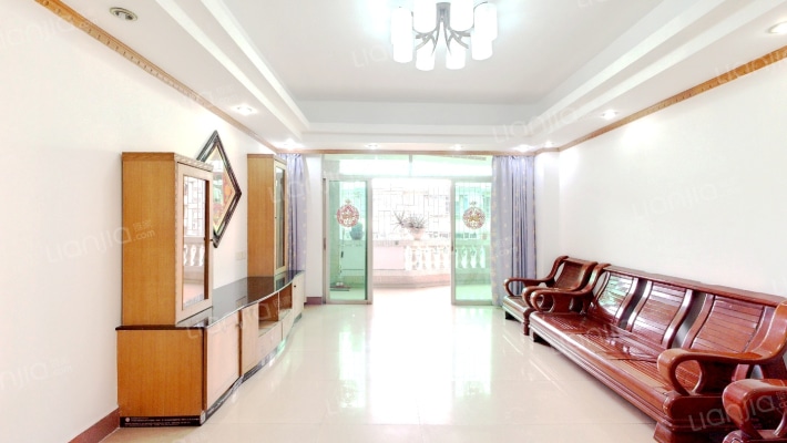 德宝花园二手房实景图