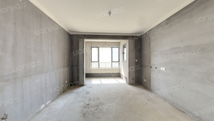 西亚斯宫馆二手房实景图