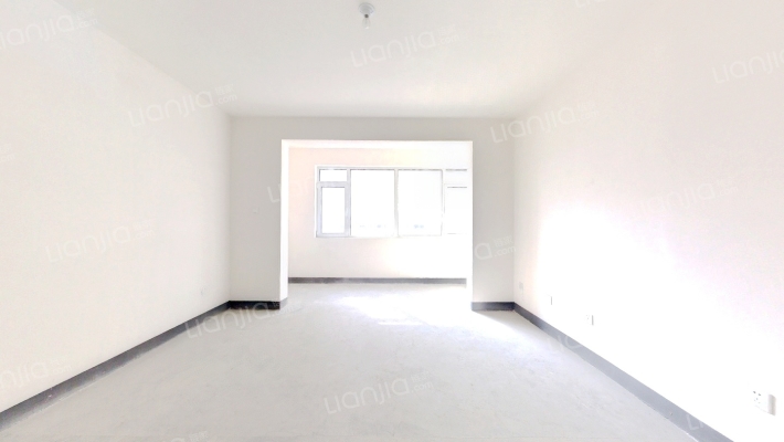 欧美榭香里二手房实景图