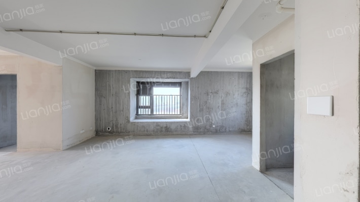 荣安美安府二手房实景图