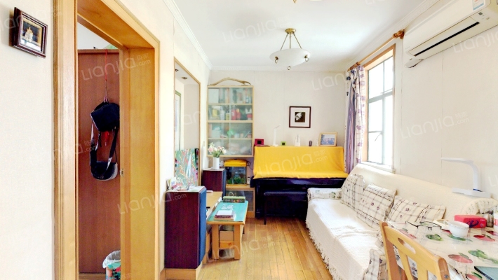 仪表新村二手房实景图