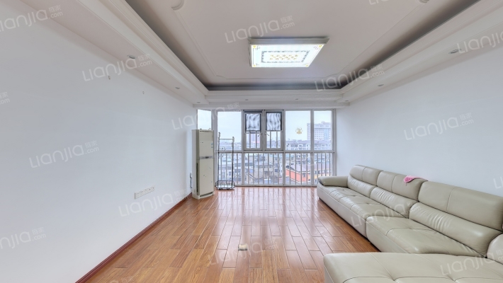 东方广场二手房实景图