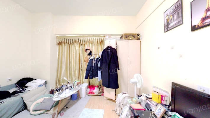 华贸铂金府二手房实景图