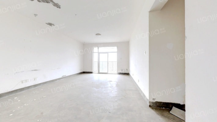 八二一小区二手房实景图