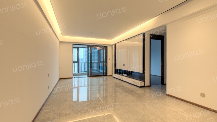 卓越云际二手房实景图