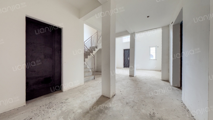 绿地城北岛红郡二手房实景图