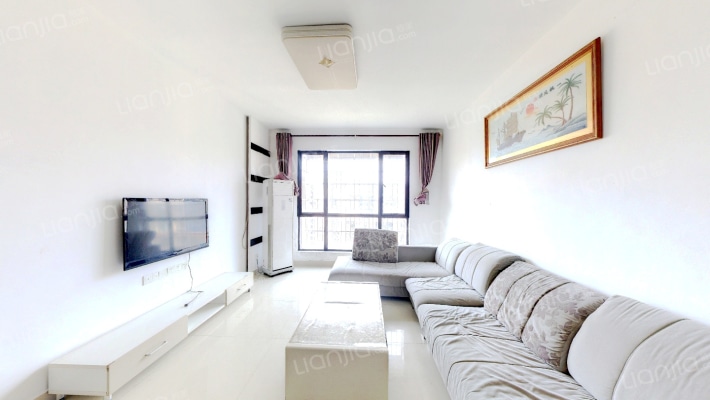 康斯丹郡二手房实景图