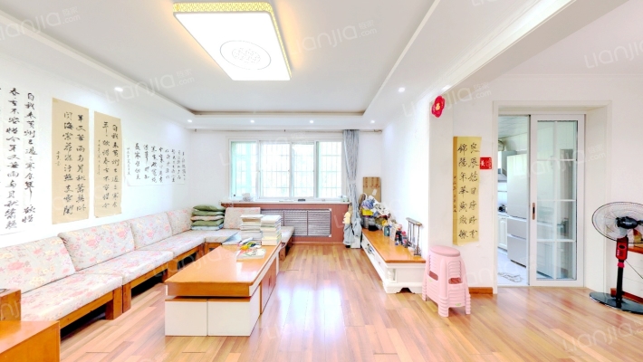 卧龙花园三区二手房实景图