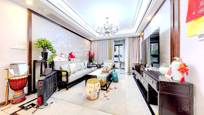 九龙仓碧玺二手房实景图