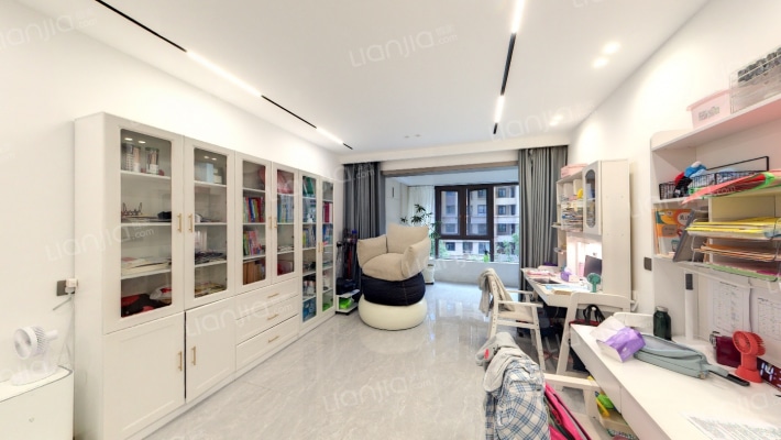 海尚国际二手房实景图