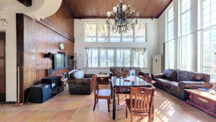 棕榈滩别墅二手房实景图