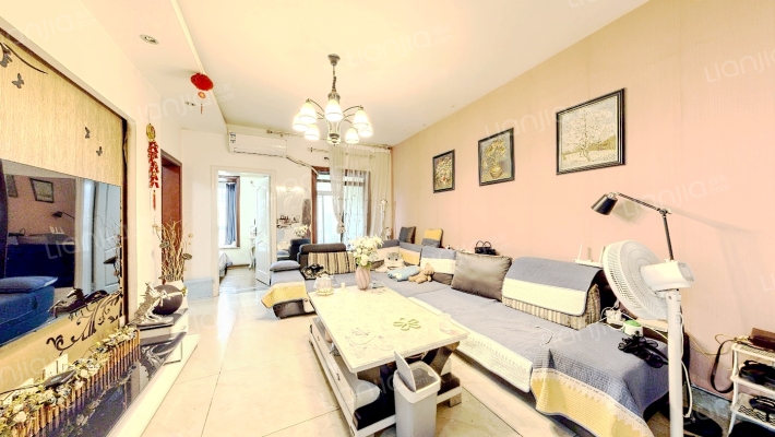 公园榕郡二手房实景图