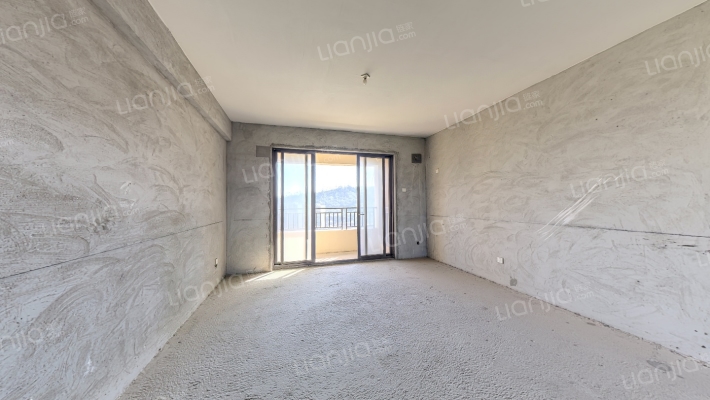 金地湖山大境三期二手房实景图