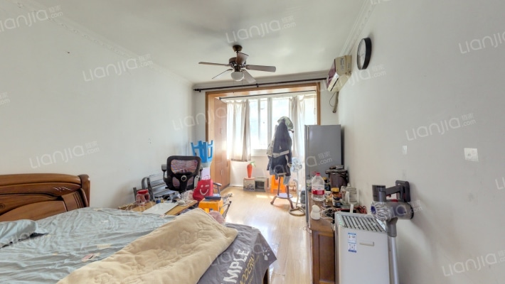 控江路680弄二手房实景图