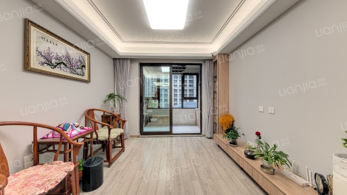 洺悦华府二手房实景图