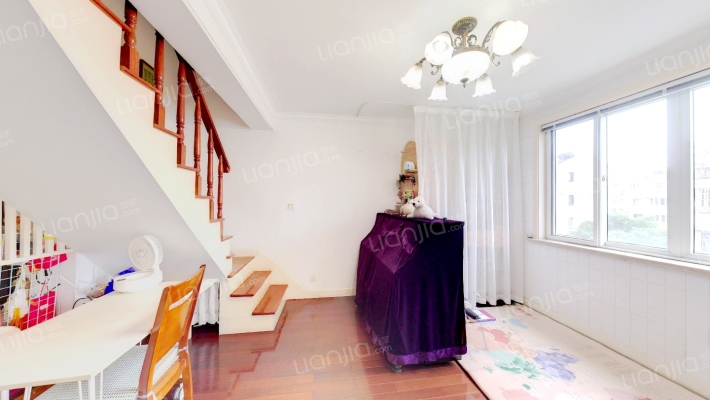 春辉新村二手房实景图