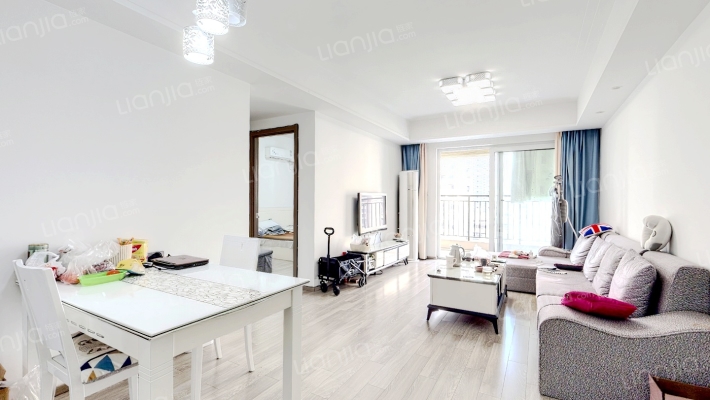 世茂城三期二手房实景图