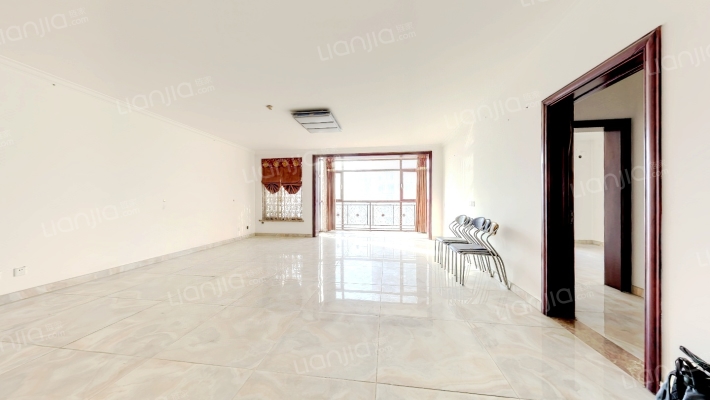 国际城三期二手房实景图