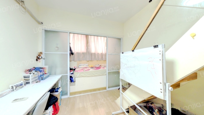 控江路896弄二手房实景图