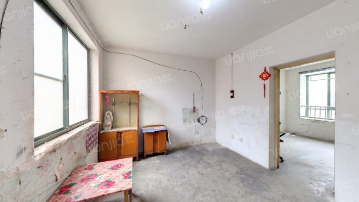 落霞苑第三社区二手房实景图