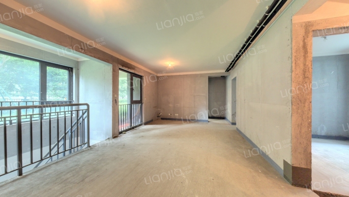 新城德商蓉御天骄二手房实景图