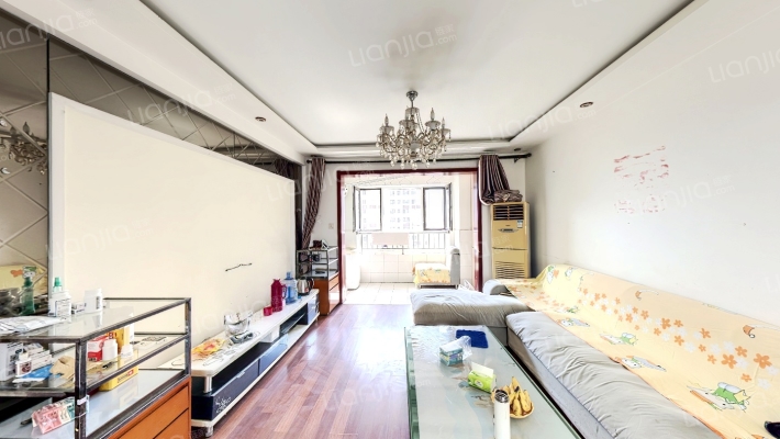 绿地泉景园一期二手房实景图