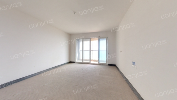 棕榈泉悦江国际二手房实景图