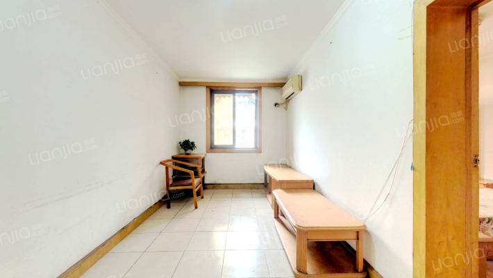 新鸿社区二手房实景图