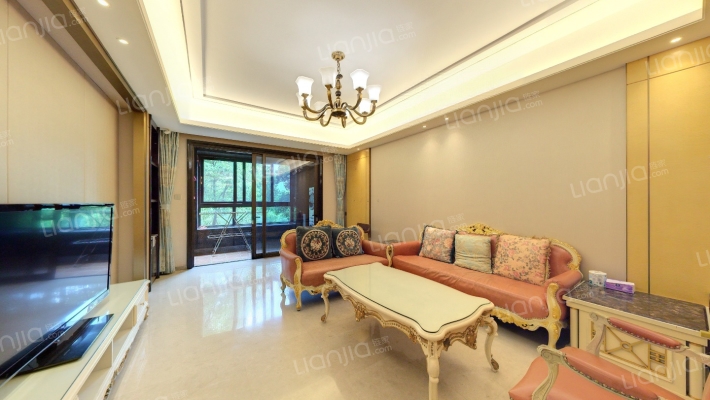 万科翡翠雅宾利二手房实景图