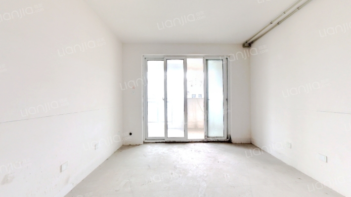 山水金盾花园二手房实景图