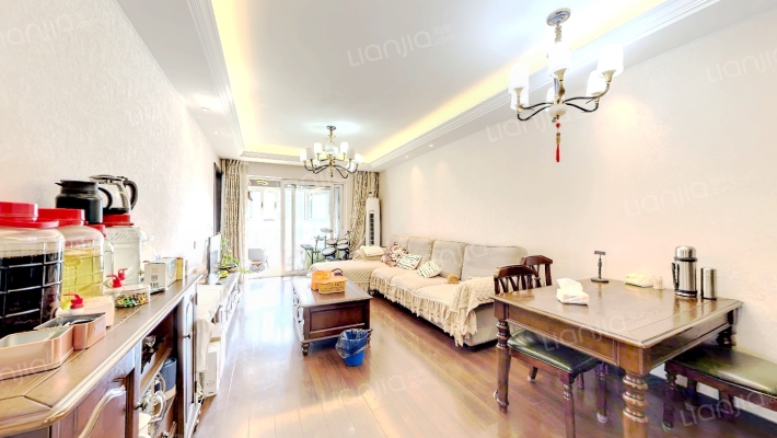 万科理想城二期·树院二手房实景图