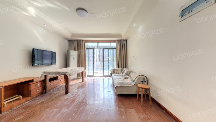 嘉泰馨庭二手房实景图