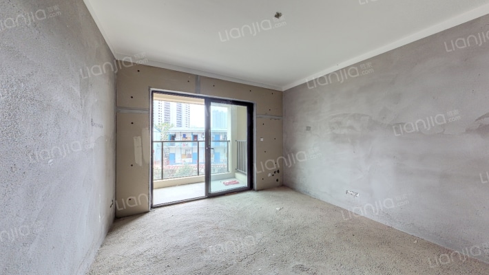 红星天铂二手房实景图