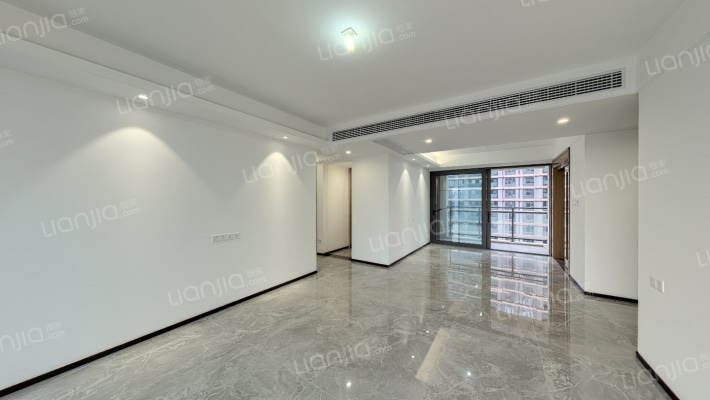 保利天汇二手房实景图