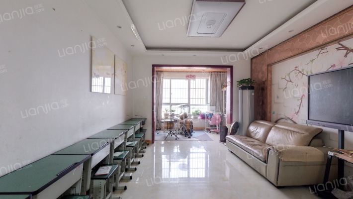 四季康城二手房实景图