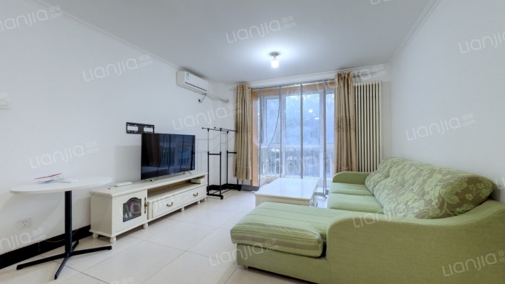 蝶翠华庭二手房实景图