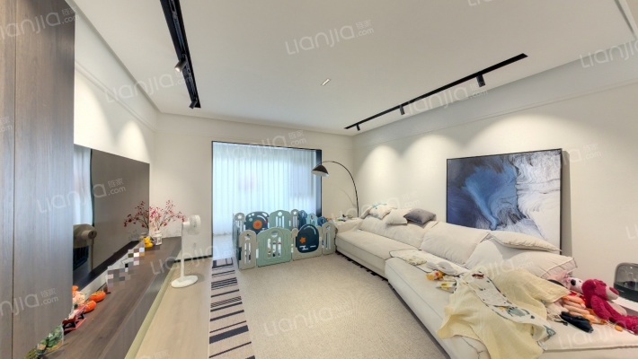 临瑞儒乐城二手房实景图