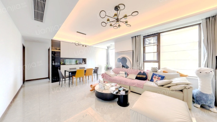 正黄翡翠堂二手房实景图